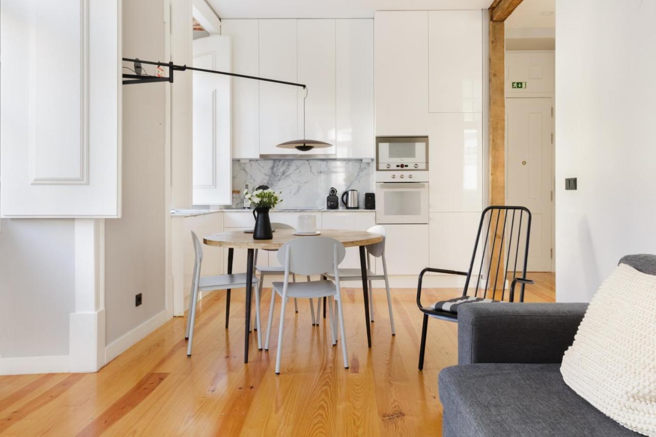 Urban Chic Alfama: Renovated 19th Century Flat Apartment Lisbon Exterior photo