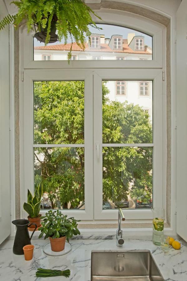 Urban Chic Alfama: Renovated 19th Century Flat Apartment Lisbon Exterior photo